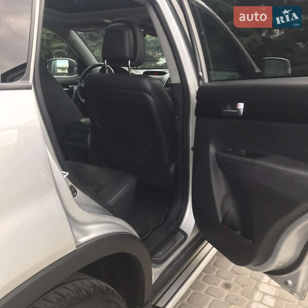 Внедорожник / Кроссовер Kia Sorento 2013 в Ивано-Франковске