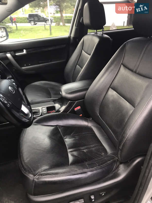 Внедорожник / Кроссовер Kia Sorento 2013 в Ивано-Франковске