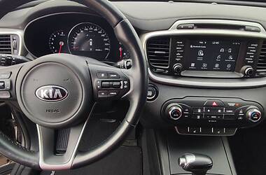 Внедорожник / Кроссовер Kia Sorento 2017 в 