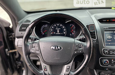 Позашляховик / Кросовер Kia Sorento 2013 в Луцьку