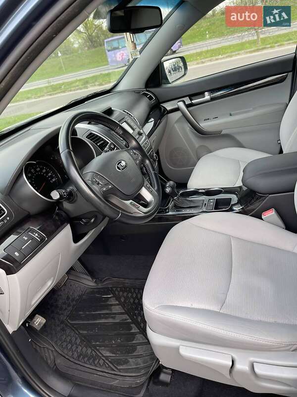 Универсал Kia Sorento 2014 в Стрые