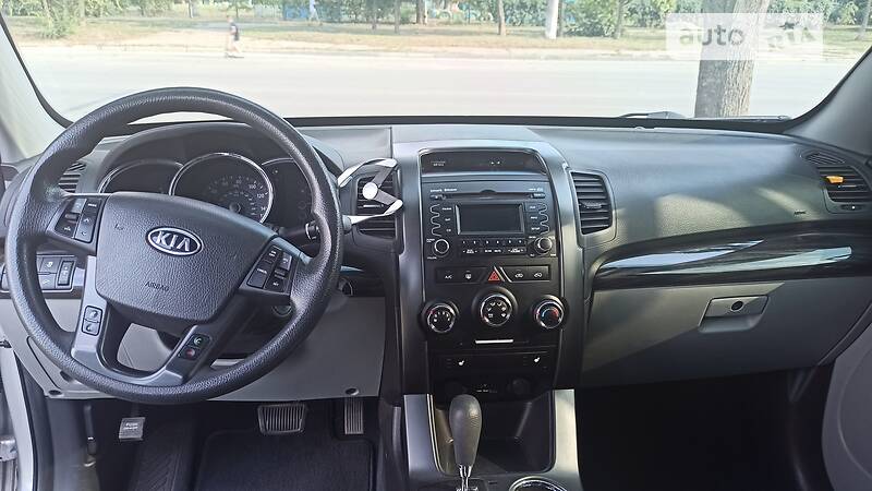 Позашляховик / Кросовер Kia Sorento 2011 в Києві