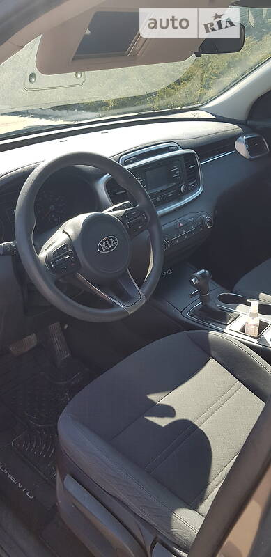 Позашляховик / Кросовер Kia Sorento 2015 в Києві