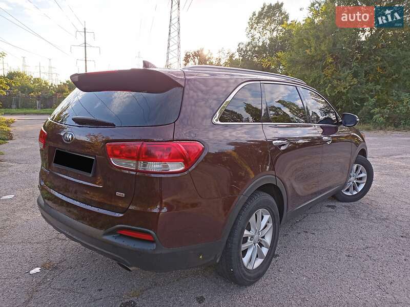 Позашляховик / Кросовер Kia Sorento 2015 в Запоріжжі