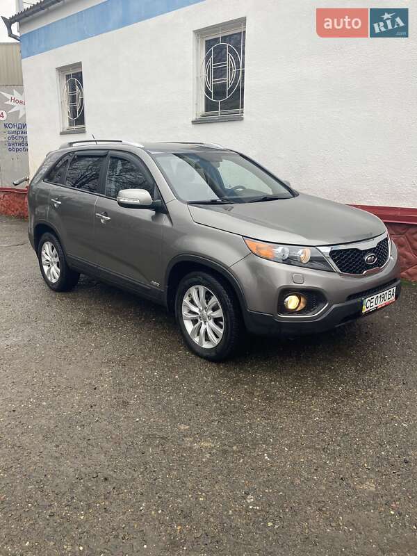 Внедорожник / Кроссовер Kia Sorento 2012 в Черновцах