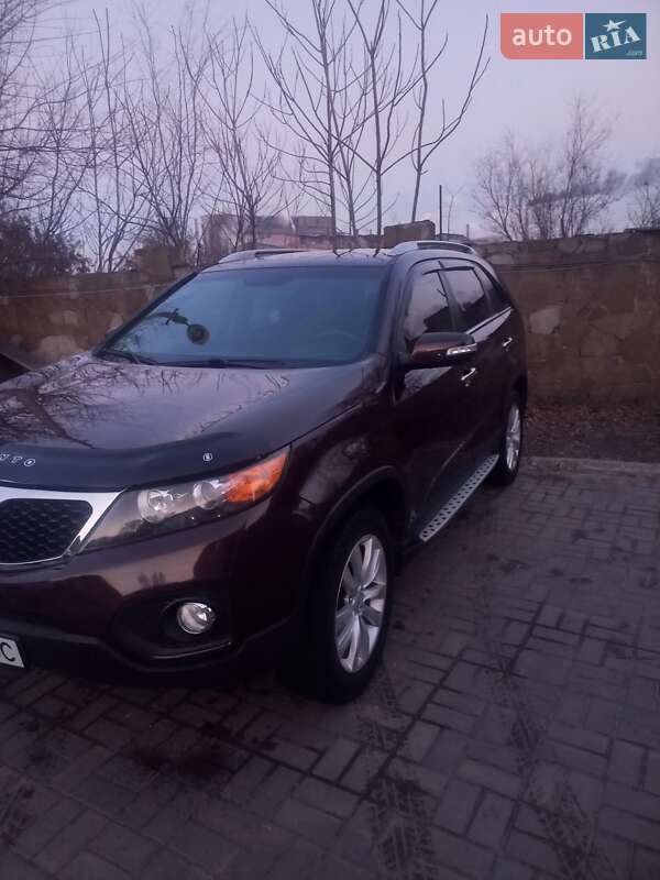 Позашляховик / Кросовер Kia Sorento 2011 в Кам'янському