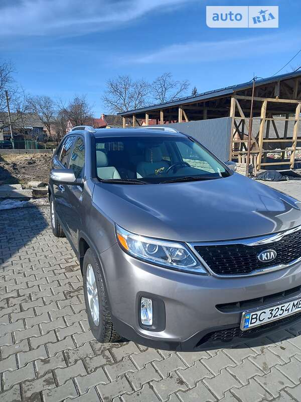 Внедорожник / Кроссовер Kia Sorento 2013 в Дрогобыче