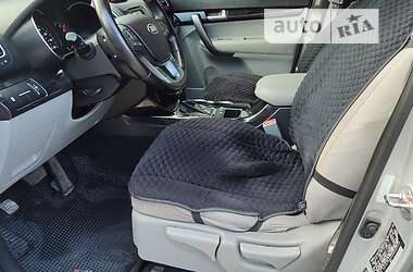 Внедорожник / Кроссовер Kia Sorento 2013 в 
