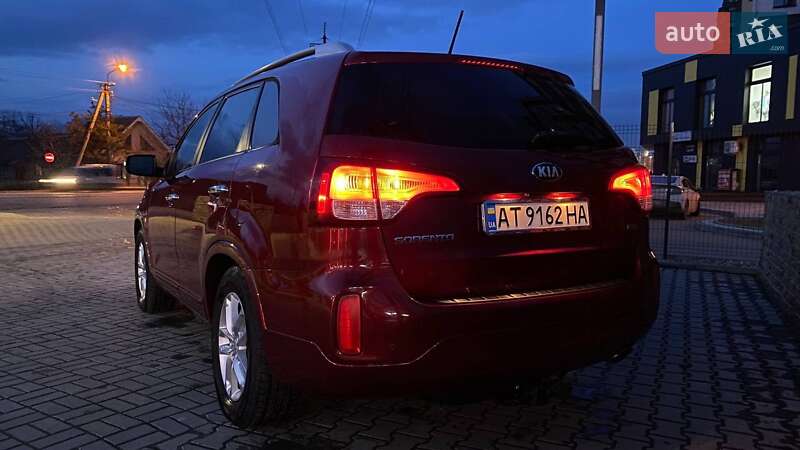 Позашляховик / Кросовер Kia Sorento 2014 в Івано-Франківську