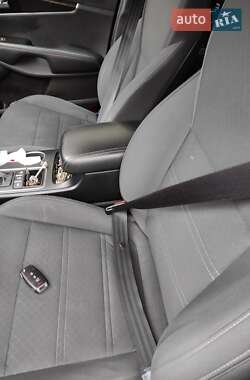 Внедорожник / Кроссовер Kia Sorento 2015 в Днепре