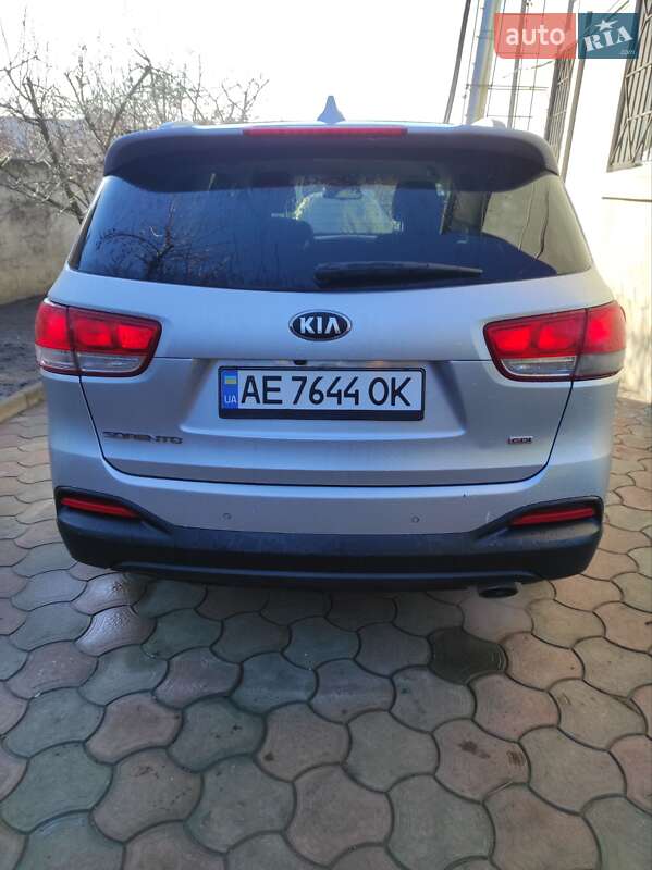 Внедорожник / Кроссовер Kia Sorento 2015 в Днепре