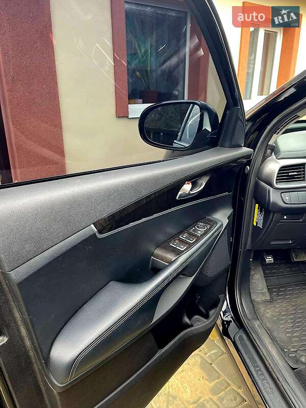 Внедорожник / Кроссовер Kia Sorento 2016 в Полтаве