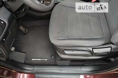 Внедорожник / Кроссовер Kia Sorento 2017 в 