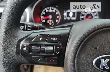Внедорожник / Кроссовер Kia Sorento 2017 в 