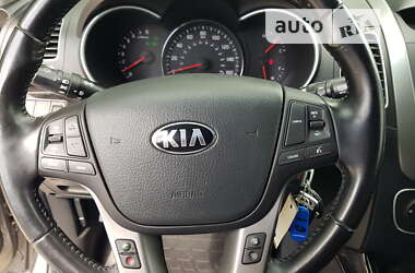 Внедорожник / Кроссовер Kia Sorento 2013 в Городке