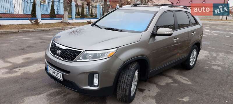 Внедорожник / Кроссовер Kia Sorento 2013 в Луцке