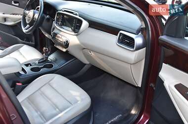 Внедорожник / Кроссовер Kia Sorento 2016 в 