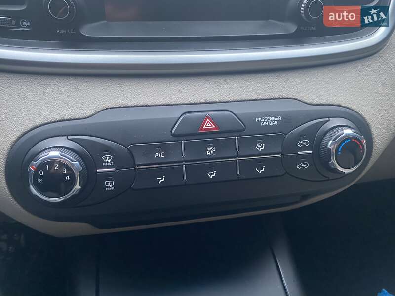 Позашляховик / Кросовер Kia Sorento 2019 в Львові