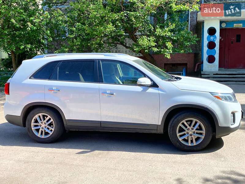Внедорожник / Кроссовер Kia Sorento 2013 в Чернигове