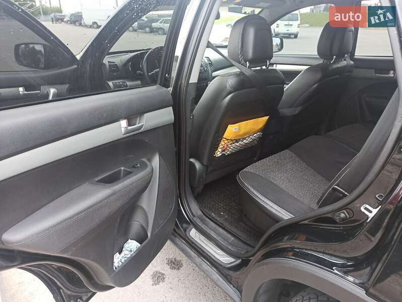 Позашляховик / Кросовер Kia Sorento 2012 в Кривому Розі