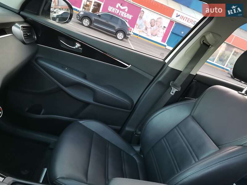Позашляховик / Кросовер Kia Sorento 2017 в Києві