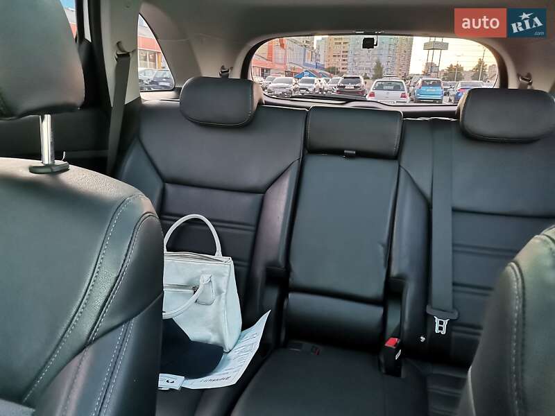 Позашляховик / Кросовер Kia Sorento 2017 в Києві