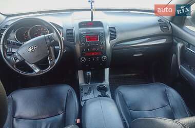 Внедорожник / Кроссовер Kia Sorento 2010 в 