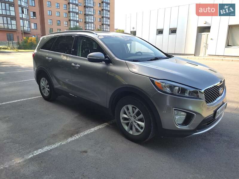 Позашляховик / Кросовер Kia Sorento 2016 в Кам'янець-Подільському