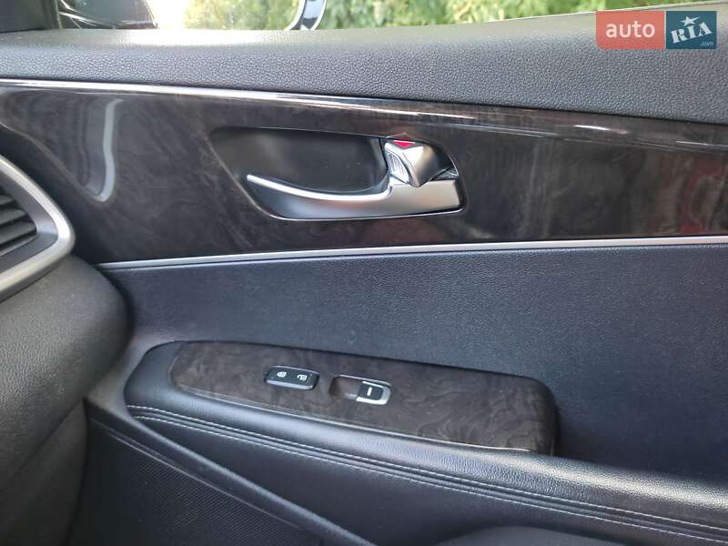 Позашляховик / Кросовер Kia Sorento 2016 в Кам'янець-Подільському