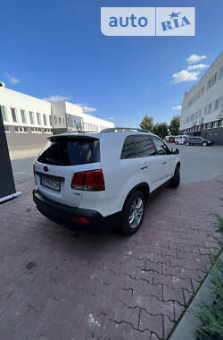 Внедорожник / Кроссовер Kia Sorento 2011 в Черновцах