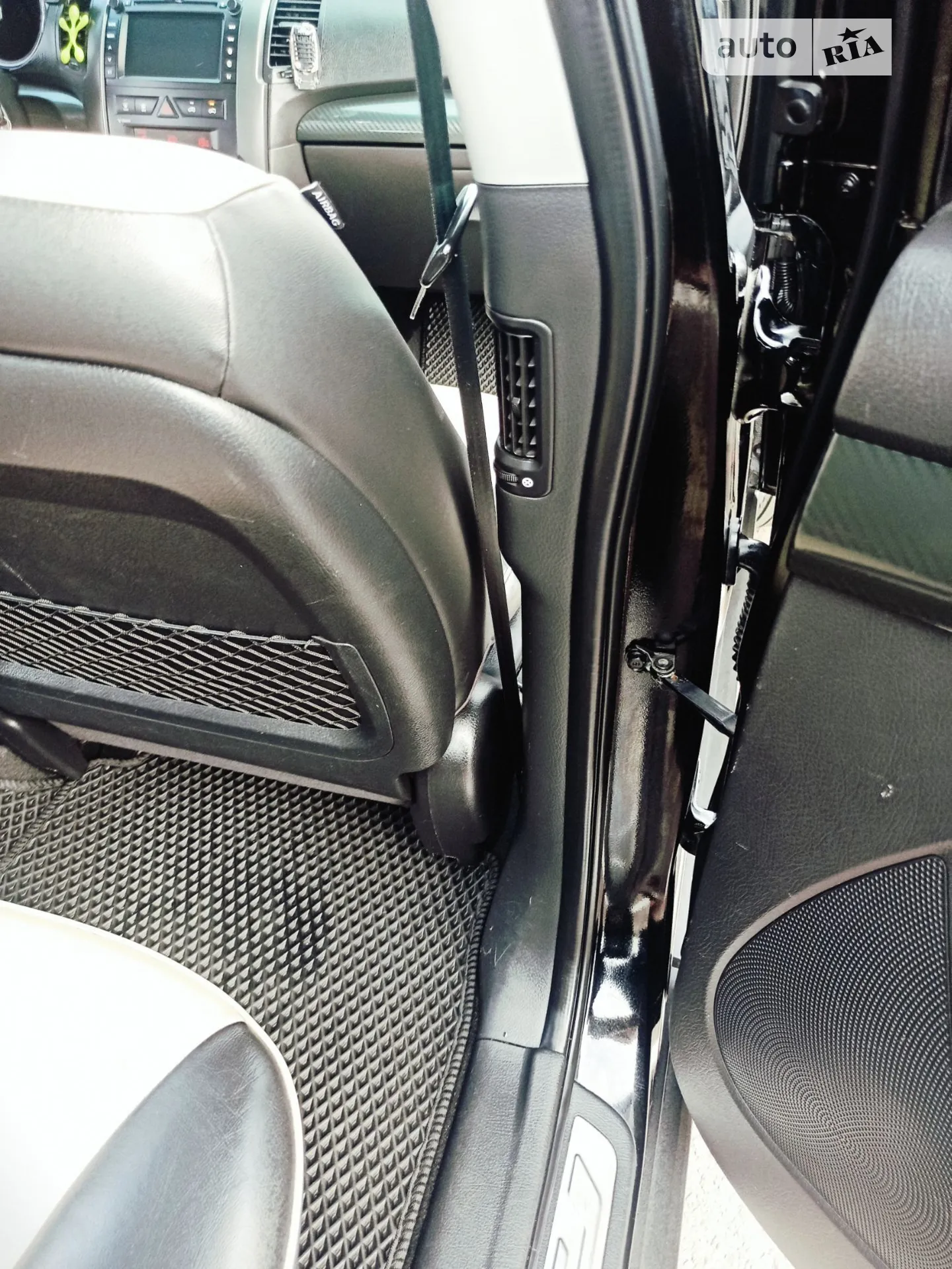 2010 Kia Sorento - мініатюра 25