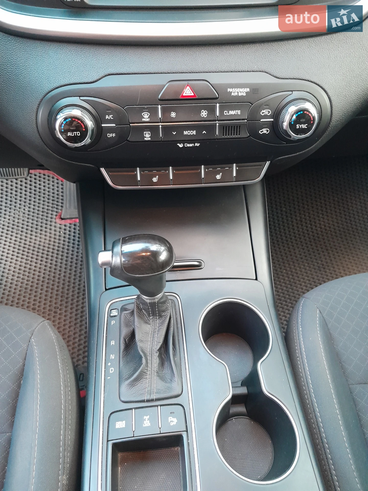 2017 Kia Sorento - мініатюра 7