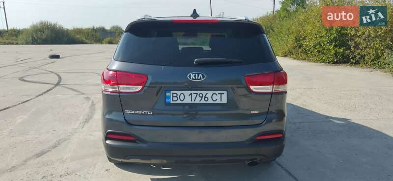 Позашляховик / Кросовер Kia Sorento 2015 в Ужгороді