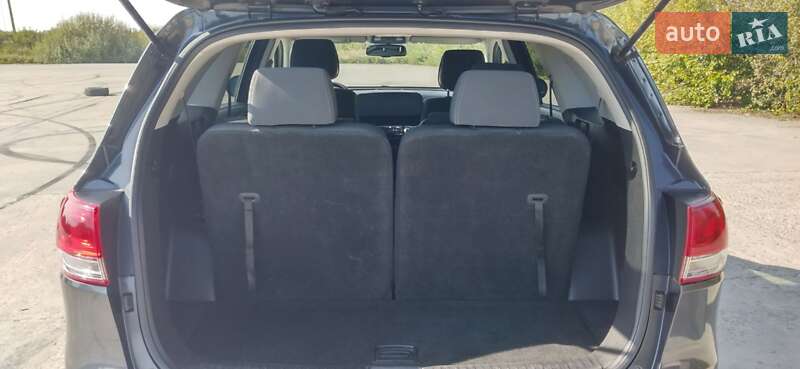 Позашляховик / Кросовер Kia Sorento 2015 в Ужгороді