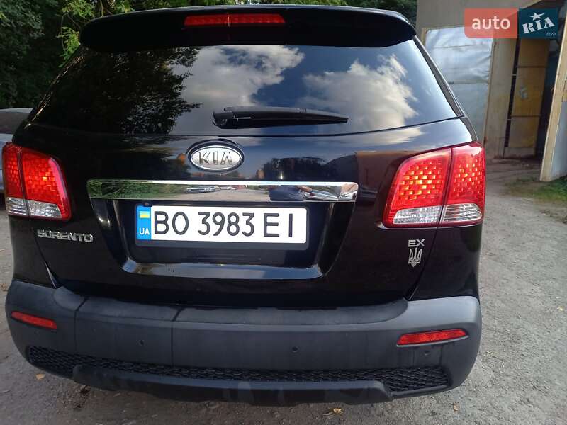 Позашляховик / Кросовер Kia Sorento 2010 в Тернополі