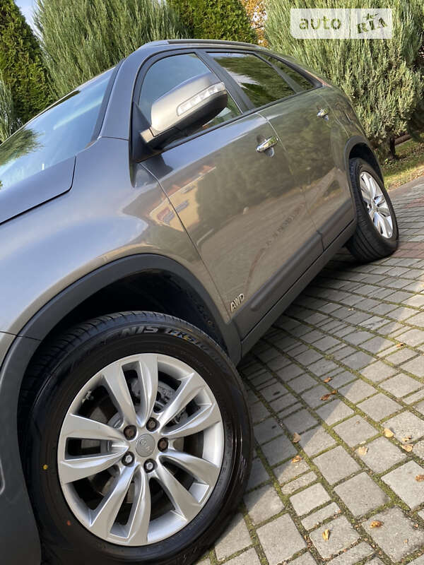 Внедорожник / Кроссовер Kia Sorento 2012 в Самборе