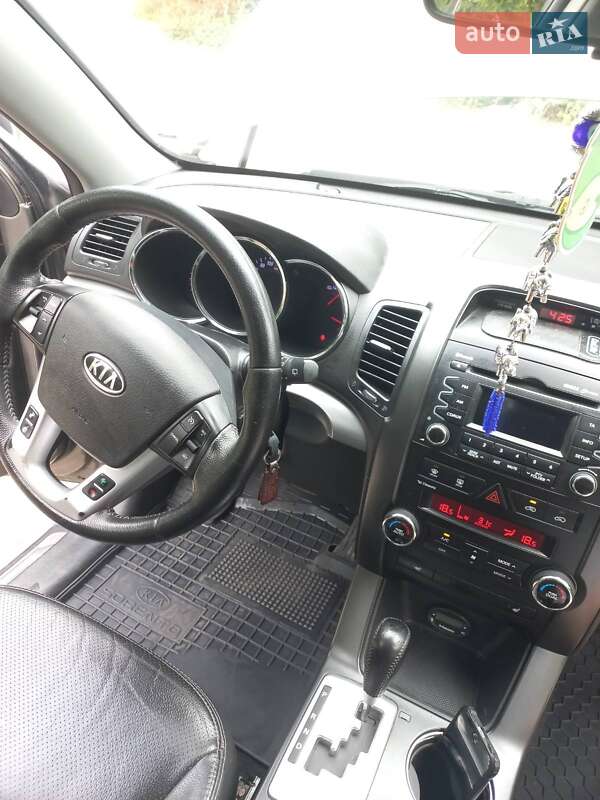 Позашляховик / Кросовер Kia Sorento 2010 в Бершаді фото 9 Позашляховик / Кросовер Kia Sorento 2010 в Бершаді