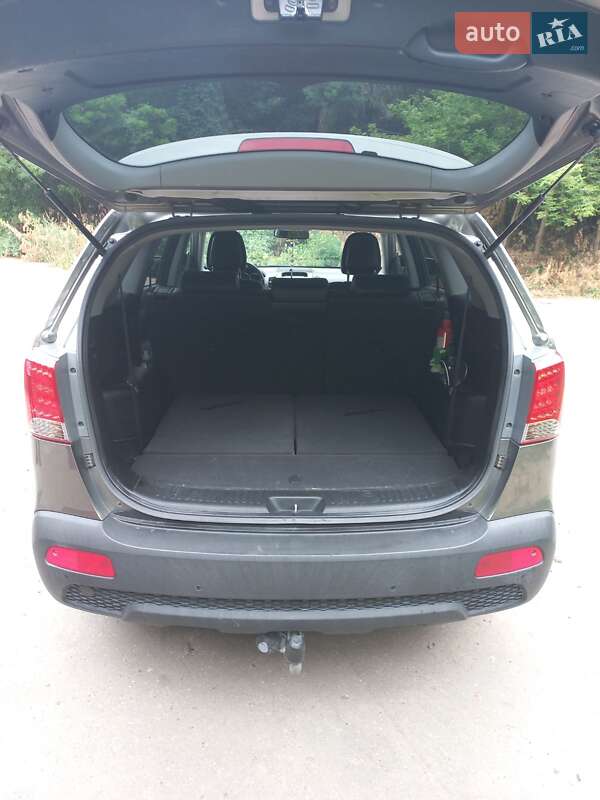 Позашляховик / Кросовер Kia Sorento 2010 в Бершаді фото 14 Позашляховик / Кросовер Kia Sorento 2010 в Бершаді