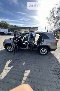 Позашляховик / Кросовер Kia Sorento 2014 в Києві