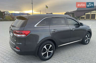 Внедорожник / Кроссовер Kia Sorento 2017 в Кицмани