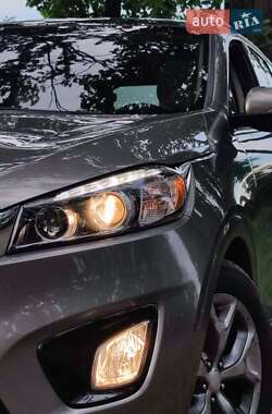 Позашляховик / Кросовер Kia Sorento 2016 в Києві