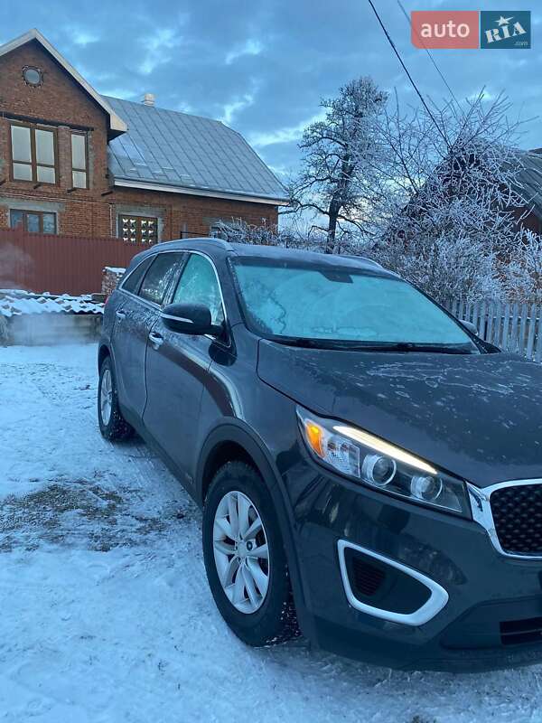 Позашляховик / Кросовер Kia Sorento 2016 в Чернівцях фото 2 Позашляховик / Кросовер Kia Sorento 2016 в Чернівцях
