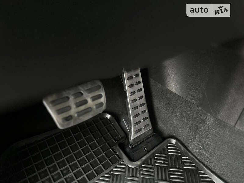 Внедорожник / Кроссовер Kia Sorento 2012 в Трускавце