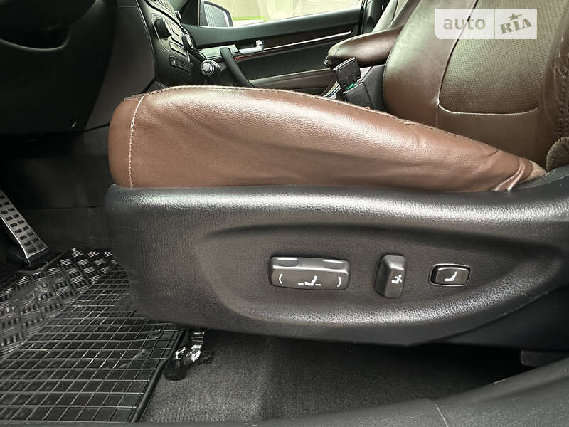 Внедорожник / Кроссовер Kia Sorento 2012 в Трускавце