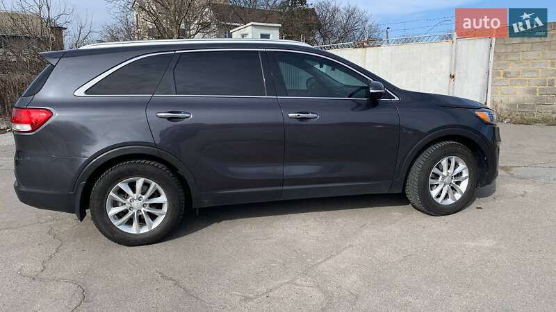 Позашляховик / Кросовер Kia Sorento 2016 в Вінниці
