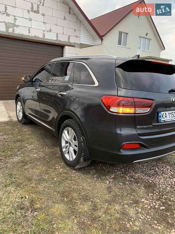 Внедорожник / Кроссовер Kia Sorento 2016 в Бородянке