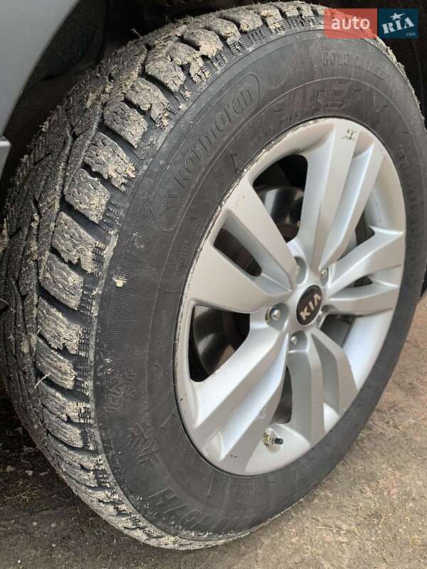 Внедорожник / Кроссовер Kia Sorento 2016 в Бородянке