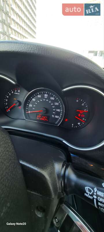 Позашляховик / Кросовер Kia Sorento 2013 в Києві