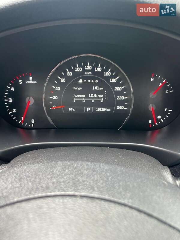 Позашляховик / Кросовер Kia Sorento 2016 в Києві