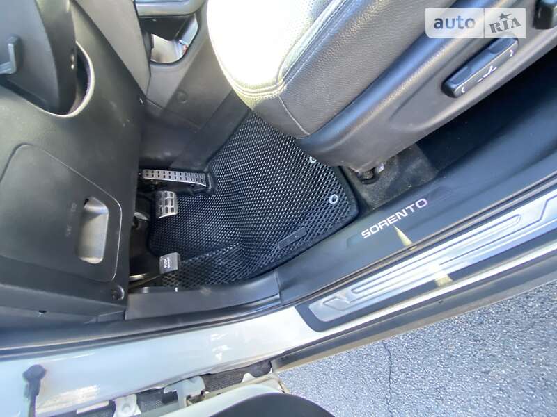 Позашляховик / Кросовер Kia Sorento 2011 в Мукачевому